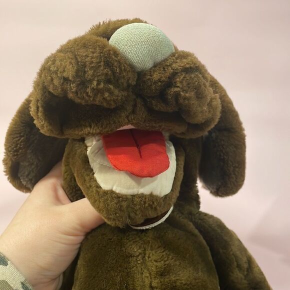 Vintage Wrinkles The Dog Hand Puppet Plush Stuffed Ganz Chocolate Brown 1981 18" - Picture 6 of 10